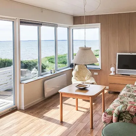 Lovely In With Wifi Holiday home